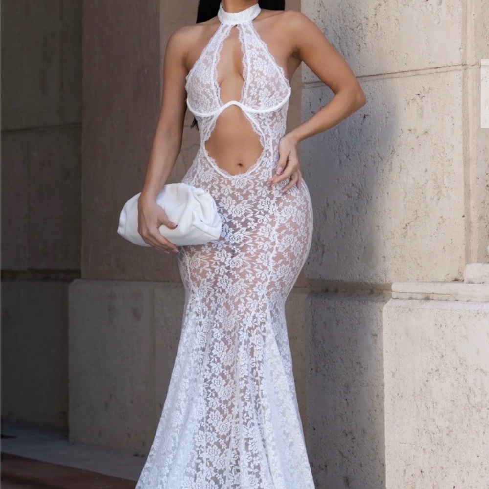 Diva boutique eternal muse lace dress